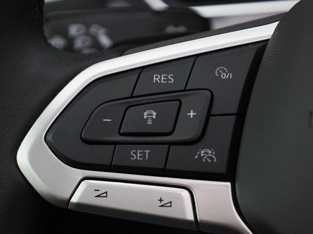 Volkswagen TIGUAN 1.5TSI/150 Elegance DSG · Panorama dak · Matrix led · Navigatie ·