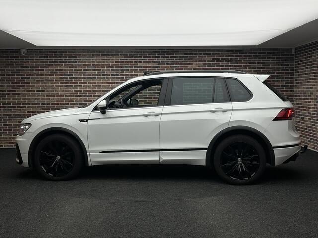 Volkswagen TIGUAN 2.0 TSI 4Motion R Line Highline Panorama Stoelverwarming Trekhaak