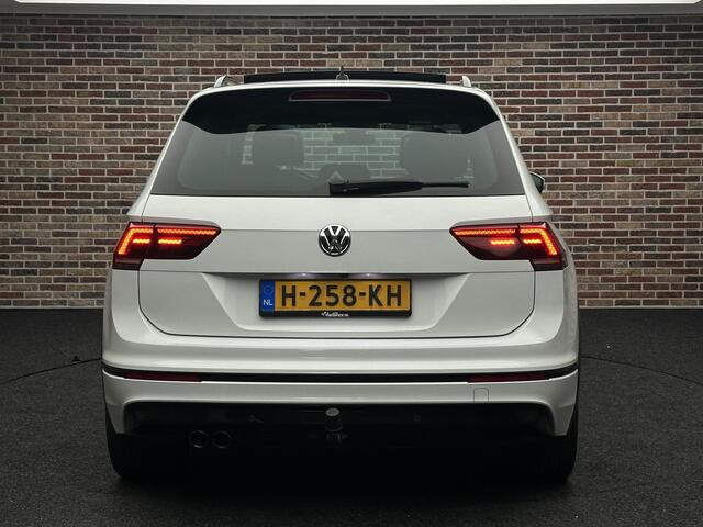 Volkswagen TIGUAN 2.0 TSI 4Motion R Line Highline Panorama Stoelverwarming Trekhaak