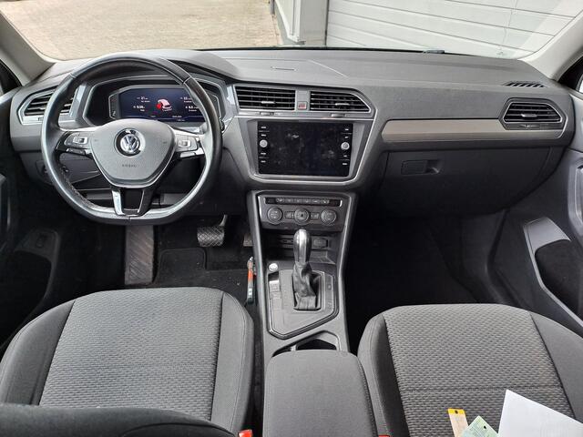 Volkswagen TIGUAN Allspace 1.5 TSI Comfortline, 7-Persoons, Trekhaak, Adoptieve cruise control, Virtual, Apple Carplay/Android Auto, Stoelverwarming,