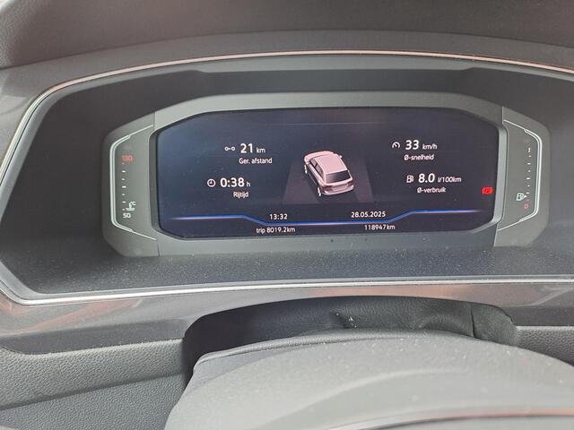 Volkswagen TIGUAN Allspace 1.5 TSI Comfortline, 7-Persoons, Trekhaak, Adoptieve cruise control, Virtual, Apple Carplay/Android Auto, Stoelverwarming,
