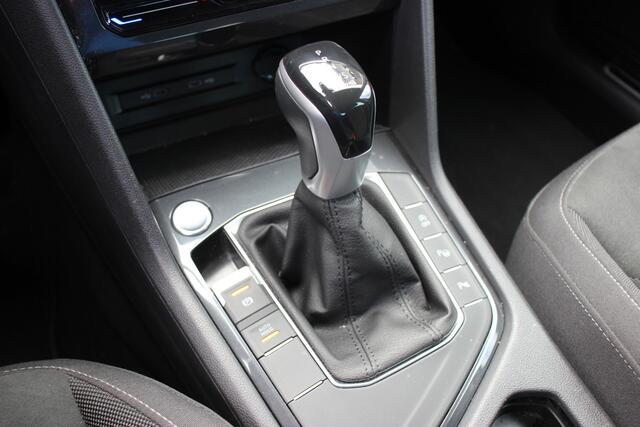 Volkswagen TIGUAN 1.5 TSI Life Business Automaat | Navi | Stuur- en Stoelverwarming | Camera |