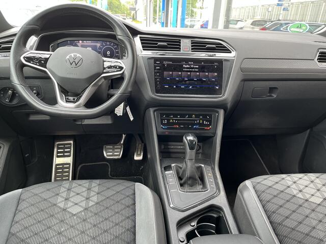 Volkswagen TIGUAN 1.4 TSI eHybrid R-Line / AUTOMAAT/ 2X R-LINE/ 245 PK / ELEKTR. TREKHAAK/ 19" LMV/ HEAD-UP DISPLAY/ DIGITAL DASH/ ADAPT. CRUISE/ PARK. SENSOREN + CAMERA/ APP-CONNECT/ NAVI/ 3-ZONE CLIMA/ STOEL-STUUR VERWARM.