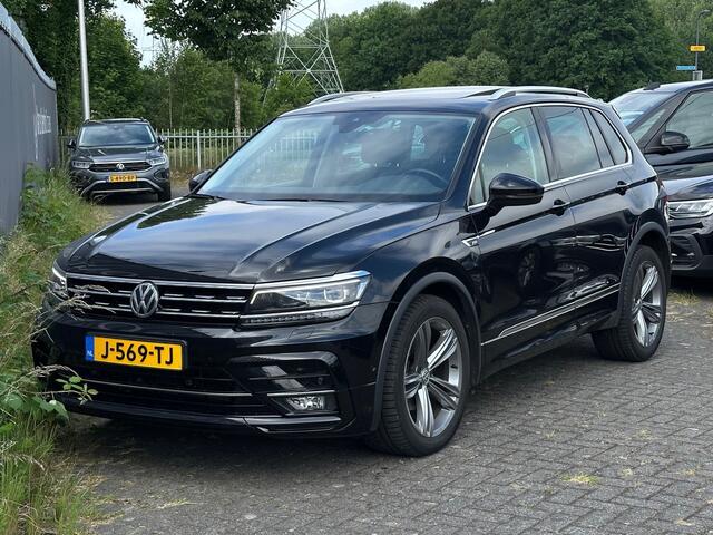 Volkswagen TIGUAN 1.5 TSI ACT 150pk DSG Highline Business R Leder Panoramadak