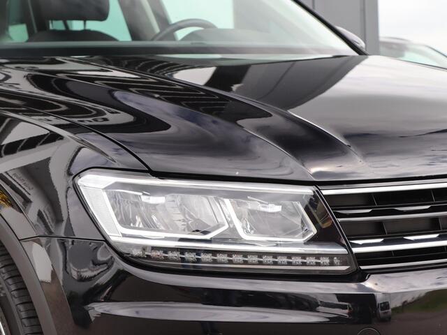 Volkswagen TIGUAN 1.4 TSI 125 pk Comfortline Business | Panoramadak | PDC | LED | Climatronic | Stoelverwarming | App Connect | Alcantara interieur | 20'' LM |