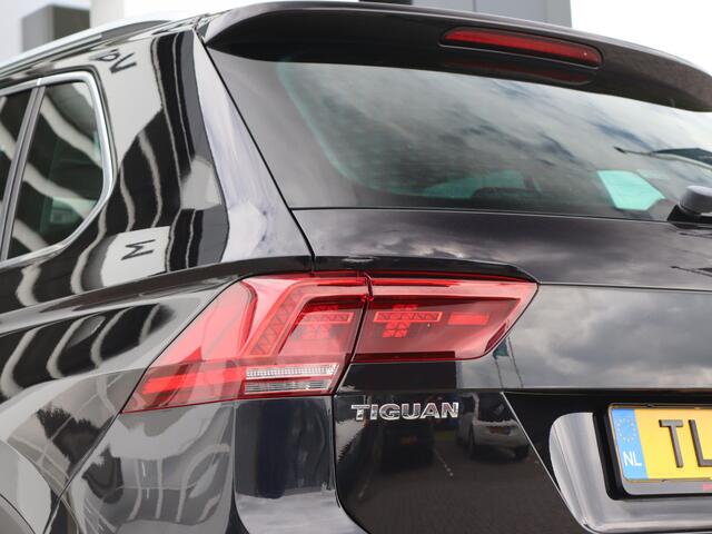 Volkswagen TIGUAN 1.4 TSI 125 pk Comfortline Business | Panoramadak | PDC | LED | Climatronic | Stoelverwarming | App Connect | Alcantara interieur | 20'' LM |