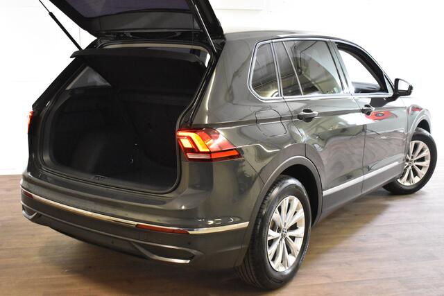 Volkswagen TIGUAN 1.5 TSI LIFE NAVI/PDC/CARPLAY