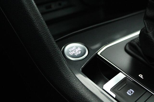 Volkswagen TIGUAN 1.4 TSI 150pk DSG ACT Highline Trekhaak Camera Keyless Stoelverwarming Virtual Cockpit Navigatie