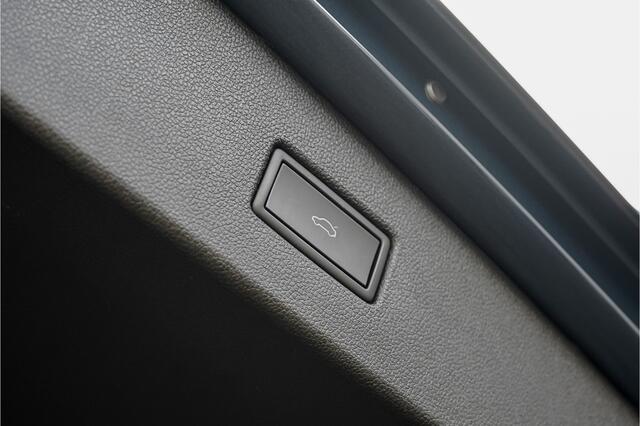 Volkswagen TIGUAN 1.4 TSI eHybrid R-Line Pano HUD Leder Trekhaak