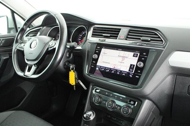 Volkswagen TIGUAN 1.4 TSI 125pk Comfortline Business Trekhaak Navigatie