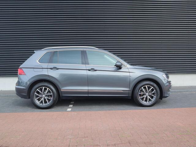 Volkswagen TIGUAN 1.4 TSI ACT Comfortline Business | Clima | Adap. Cruise | Navi | Velours | Carplay | PDC V+A | Stoelverw. | Trekhaak |