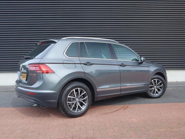 Volkswagen TIGUAN 1.4 TSI ACT Comfortline Business | Clima | Adap. Cruise | Navi | Velours | Carplay | PDC V+A | Stoelverw. | Trekhaak |