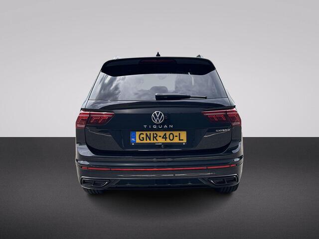 Volkswagen TIGUAN 1.4 TSI eHybrid R-Line Business+ 245PK | Dodehoekbewaking | Stoelverwarming |