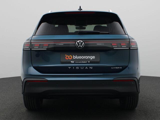 Volkswagen TIGUAN 1.5 eHybrid Life Edition 204PK DSG verwarmbare voorruit, full led, side assist, elek. achterklep, achteruitrijcamera, navi via apple carplay/android auto, stoelverwarming voor + achter, stuurwielverwarming, 18" lichtmetaal adaptive cruise