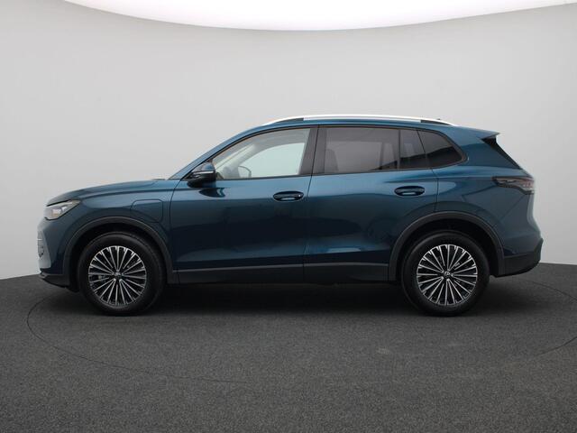 Volkswagen TIGUAN 1.5 eHybrid Life Edition 204PK DSG Navi via Apple Carplay/Android Auto, Alarm, Achteruitrijcamera, Keyless, Side Assist, Elektr. Achterklep, 18" LM Velgen