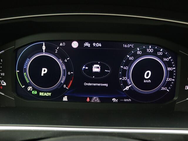 Volkswagen TIGUAN 1.4 TSI eHybrid R-Line Business 245PK DSG leder, matrix led, 360gr. camera, side assist, adaptive cruise, stuur-stoelverwarming, elek. bedienbare achterklep, 19" lichtmetaal