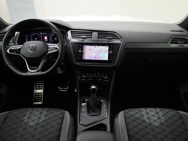 Volkswagen TIGUAN 1.5TSI/150PK R-Line Blackstyle DSG · Navigatie · App connect · Camera + Parkeersensoren