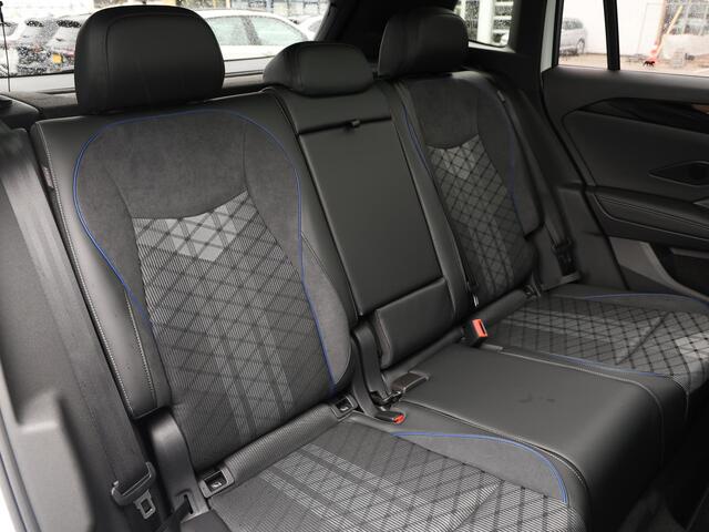 Volkswagen TIGUAN R-Line-Edition 1.5 eHybrid 272 pk | Panoramadak | 360'' Camera | Trekhaak | Stoel & stuurverwarming |