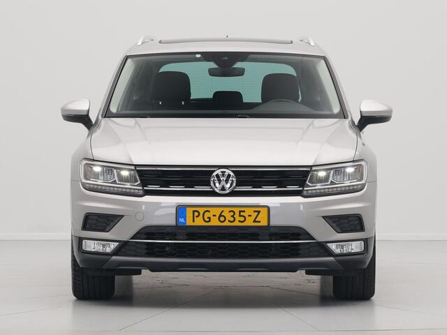 Volkswagen TIGUAN 1.4 TSI ACT 150pk DSG Highline Panorama Navigatie Camera Acc Sideassist Stoelmemory 294