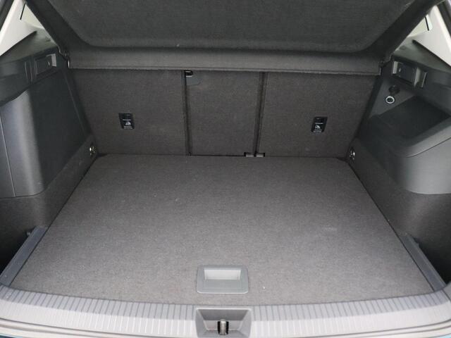 Volkswagen TIGUAN 1.5 eHybrid Life Edition 204PK DSG verwarmbare voorruit, full le