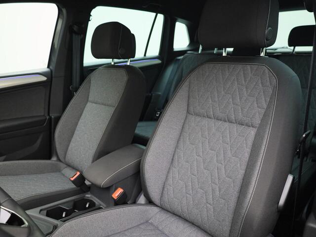 Volkswagen TIGUAN 1.5eTSI/150PK Move DSG · Navigatie · 360° Camera + Parkeersensoren · Trekhaak · Garantie tot januari 2026