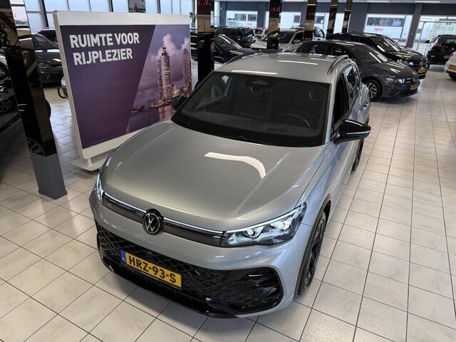 Volkswagen TIGUAN 1.5 eTSI R-Line*360CAM*MATRIX*MASS*NAVI*APP*LM19*