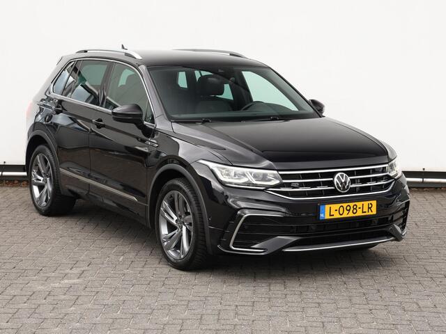 Volkswagen TIGUAN 1.5 TSI R-Line Business 150 PK DSG | Navigatie | LED Matrix | Keyless | Trekhaak | 19" Sebring | Camera | Side assist | Stoelverwarming | 1e eigenaar