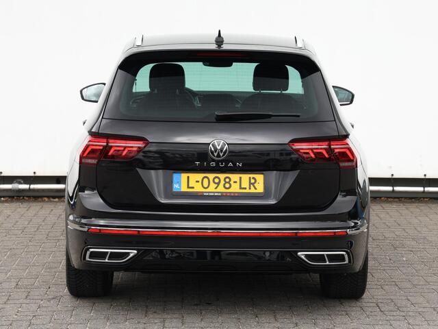 Volkswagen TIGUAN 1.5 TSI R-Line Business 150 PK DSG | Navigatie | LED Matrix | Keyless | Trekhaak | 19" Sebring | Camera | Side assist | Stoelverwarming | 1e eigenaar