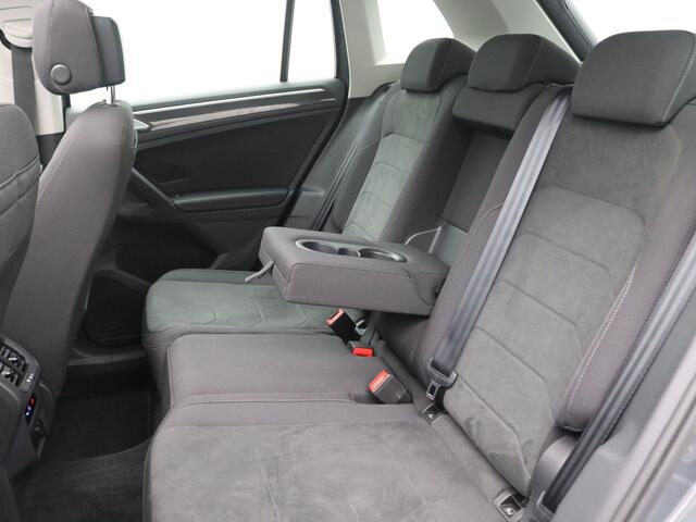 Volkswagen TIGUAN 1.4 TSI eHybrid Life Business 245PK DSG Pano-Schuifdak, Keyless, Adaptieve Cruise Controle, Ergo Comfort Stoel, Elektr. Achterklep, 360gr. Camera, Stoel-Stuurverwarming, Side Assist, Trekhaak, 17" LM Velgen