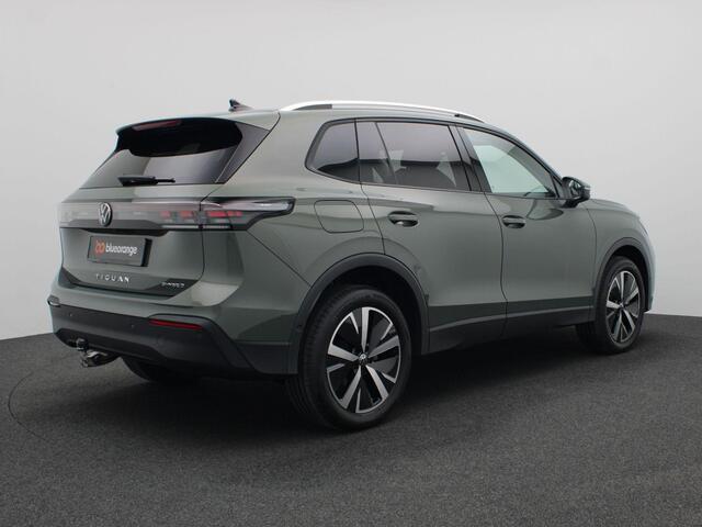 Volkswagen TIGUAN 1.5 eHybrid Life Edition 204PK DSG Adaptieve Cruise Controle, Achteruitrijcamera, Side Assist, Navi via Apple Carplay/Android Auto, Keyless, Stoel-Stuurverwarming, Elektr. Achterklep, Trekhaak, 19" LM Velgen