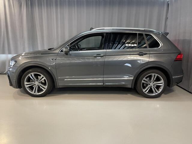 Volkswagen TIGUAN 1.5 TSI ACT Highline Business R 19"/Panoramadak/Leder + memory/Dodehoek/Trekhaak/Stoelverwarming/Elektrische klep/Camera/Adaptieve cruise/Lane assist/Apple Carplay & Android Auto