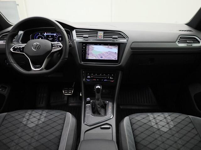 Volkswagen TIGUAN 1.4TSIeHybrid 180kW/245PK R-Line DSG · Navigatie · Trekhaak · Parkeersensoren + camera · Garantie tot februari 2027 of 100000km