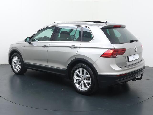 Volkswagen TIGUAN 1.4 TSI ACT Connected Series | 150 PK | Automaat | Multifunctioneel stuurwiel | Stoelverwarming | Parkeersensoren | Panoramadak |