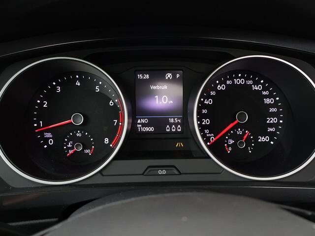 Volkswagen TIGUAN 1.4 TSI ACT Connected Series | 150 PK | Automaat | Multifunctioneel stuurwiel | Stoelverwarming | Parkeersensoren | Panoramadak |