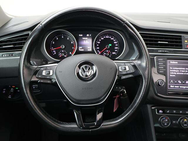 Volkswagen TIGUAN 1.4 TSI ACT Connected Series | 150 PK | Automaat | Multifunctioneel stuurwiel | Stoelverwarming | Parkeersensoren | Panoramadak |