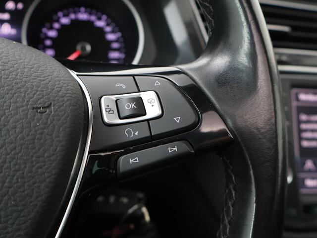 Volkswagen TIGUAN 1.4 TSI ACT Connected Series | 150 PK | Automaat | Multifunctioneel stuurwiel | Stoelverwarming | Parkeersensoren | Panoramadak |