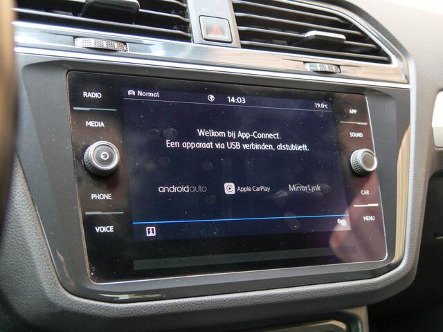 Volkswagen TIGUAN 2.0 TSI 191PK 4Motion Highline Business R | APPLE CARPLAY | CAMERA |