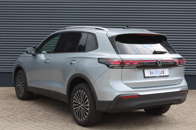 Volkswagen TIGUAN 1.5 eHybrid 204pk Edition IQ.Light/Keyless/Camera/DCC/ACC/Winterpakket/Elek. klep/Dodehoek/trekhaak wegkl.