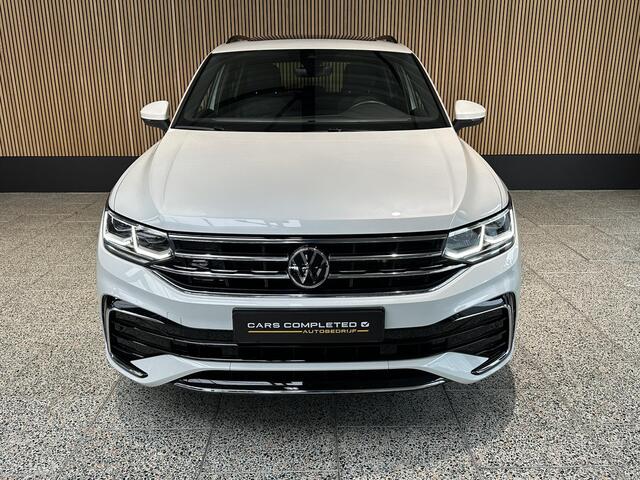 Volkswagen TIGUAN 1.5 TSI ACT Highline Business R Schuif / kantel dak | Matrix LED | Carplay