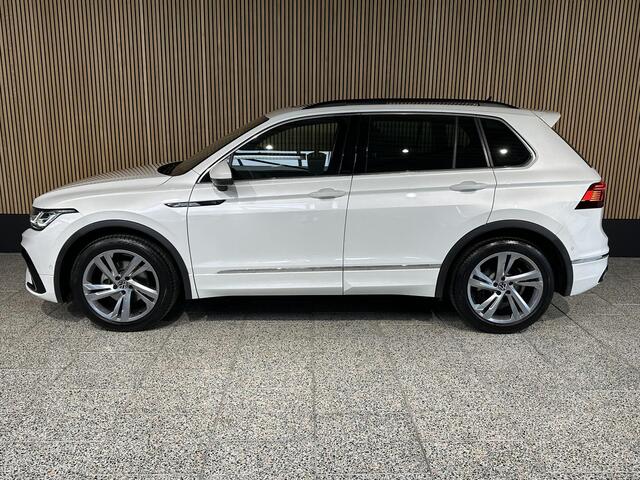 Volkswagen TIGUAN 1.5 TSI ACT Highline Business R Schuif / kantel dak | Matrix LED | Carplay