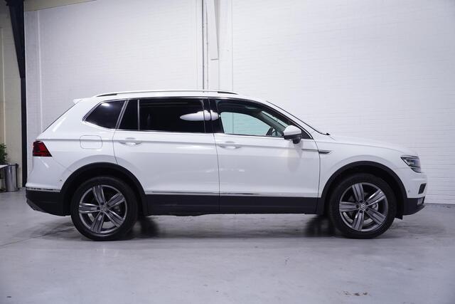 Volkswagen TIGUAN Allspace 2.0 TDI 150 pk DSG Aut. Grijs Kenteken 2-Zits, Navi, Trekhaak, LED, Panoramadak, PDC V+A