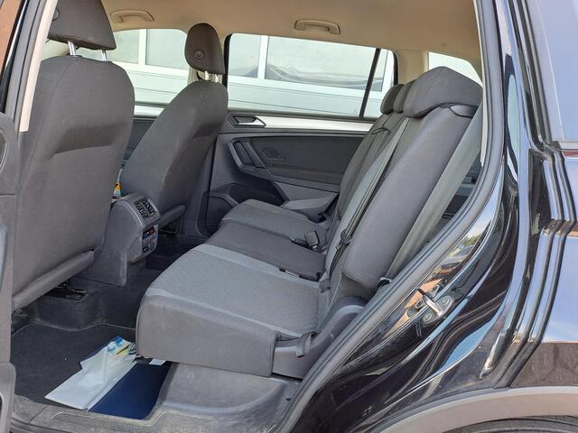 Volkswagen TIGUAN Allspace 1.5 TSI Comfortline Business, 7-Persoons, Trekhaak, Keyless,