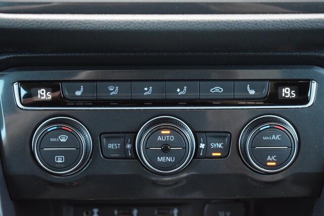Volkswagen TIGUAN 1.4 TSi Comfortline Business LED | Panoramadak | Dynaudio | Keyless | Trekhaak | Carplay
