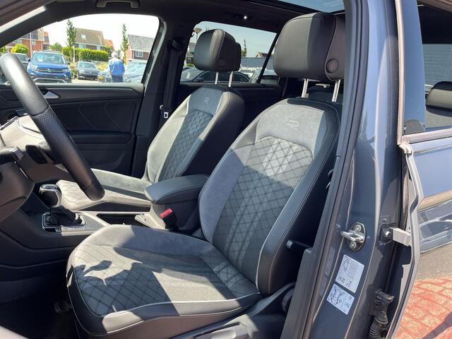 Volkswagen TIGUAN 1.4 TSI eHybrid R-Line Business | PHEV | R-Line | Panoramadak | Black Style | Trekhaak | A-Camera | Navigatie |