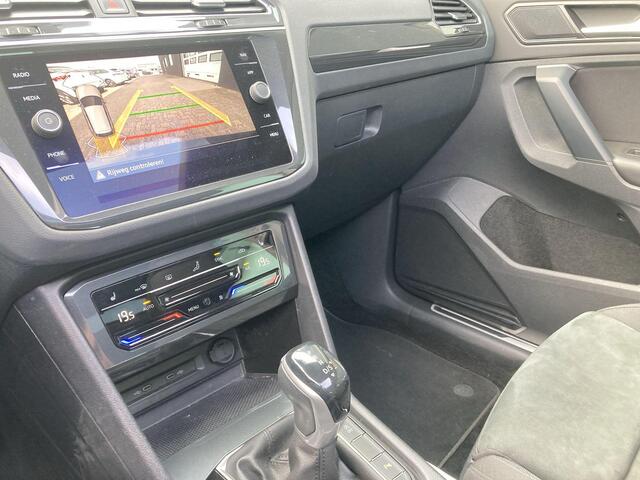 Volkswagen TIGUAN 1.5TSI/150PK DSG Elegance · Panoramadak · Massagefunctie · Camera + Parkeersensoren