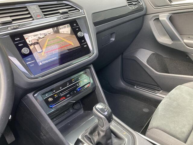 Volkswagen TIGUAN 1.5TSI/150PK DSG Elegance · Panoramadak · Massagefunctie · Camera + Parkeersensoren