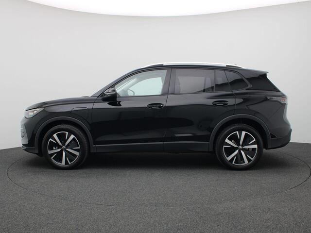 Volkswagen TIGUAN 1.5 eHybrid Life Edition 204PK DSG Adaptieve Cruise Controle, Achteruitrijcamera, Side Assist, Navi via Apple Carplay/Android Auto, Keyless, Stoel-Stuurverwarming, Elektr. Achterklep, Trekhaak, 19" LM Velgen