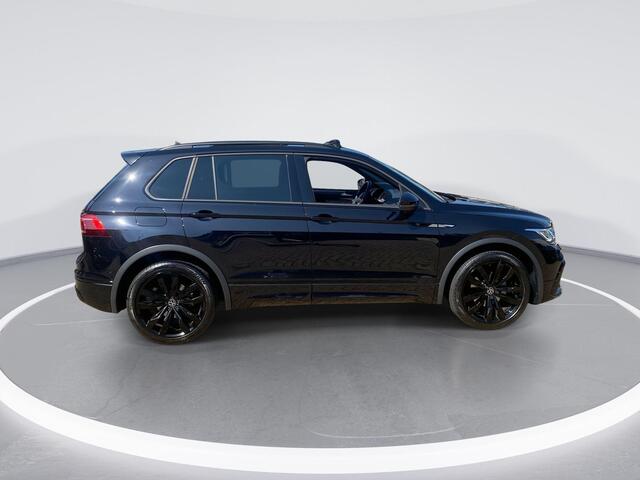 Volkswagen TIGUAN 1.5 TSI 150PK DSG R-Line Business+ | Trekhaak | Panoramadak | Stoelverwarming | Apple Carplay | Android Auto |