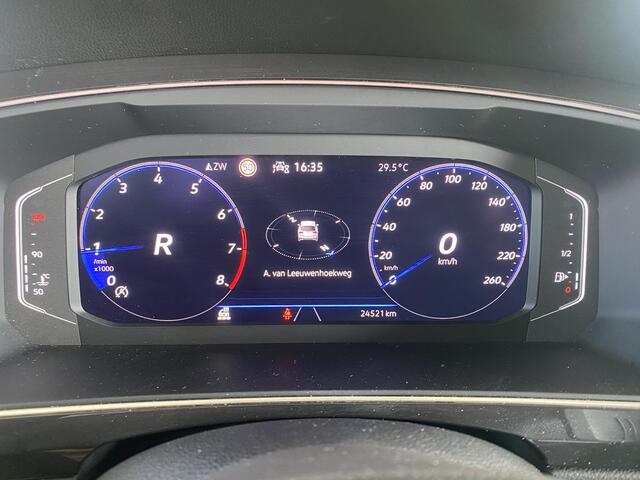 Volkswagen TIGUAN 1.5 TSI 150PK DSG R-Line Business+ | Trekhaak | Panoramadak | Stoelverwarming | Apple Carplay | Android Auto |