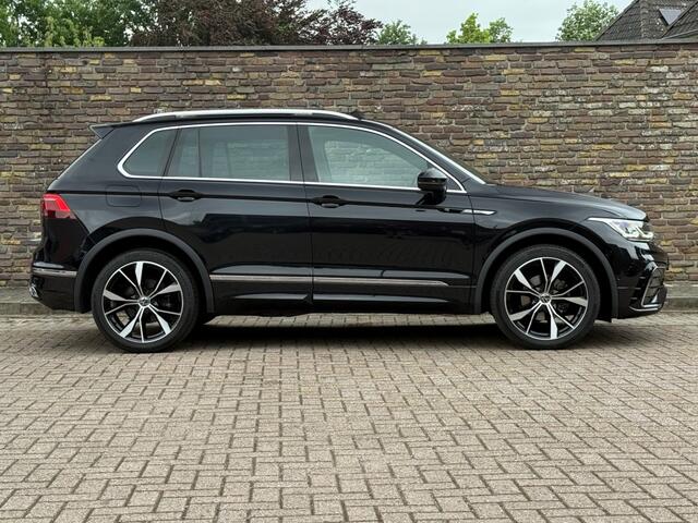Volkswagen TIGUAN 1.5 TSI DSG 2x R-LINE Panodak Leer Trekhaak 20 Inch